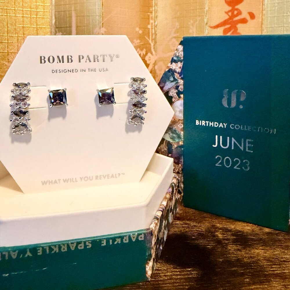 Bomb Party Earrings RBP 6165 "Only in Your Dreams" - Picture 3 of 3